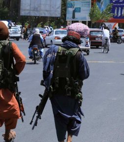 Afghan politicians reportedly leave Kabul for Pakistan: Al-Jazeera