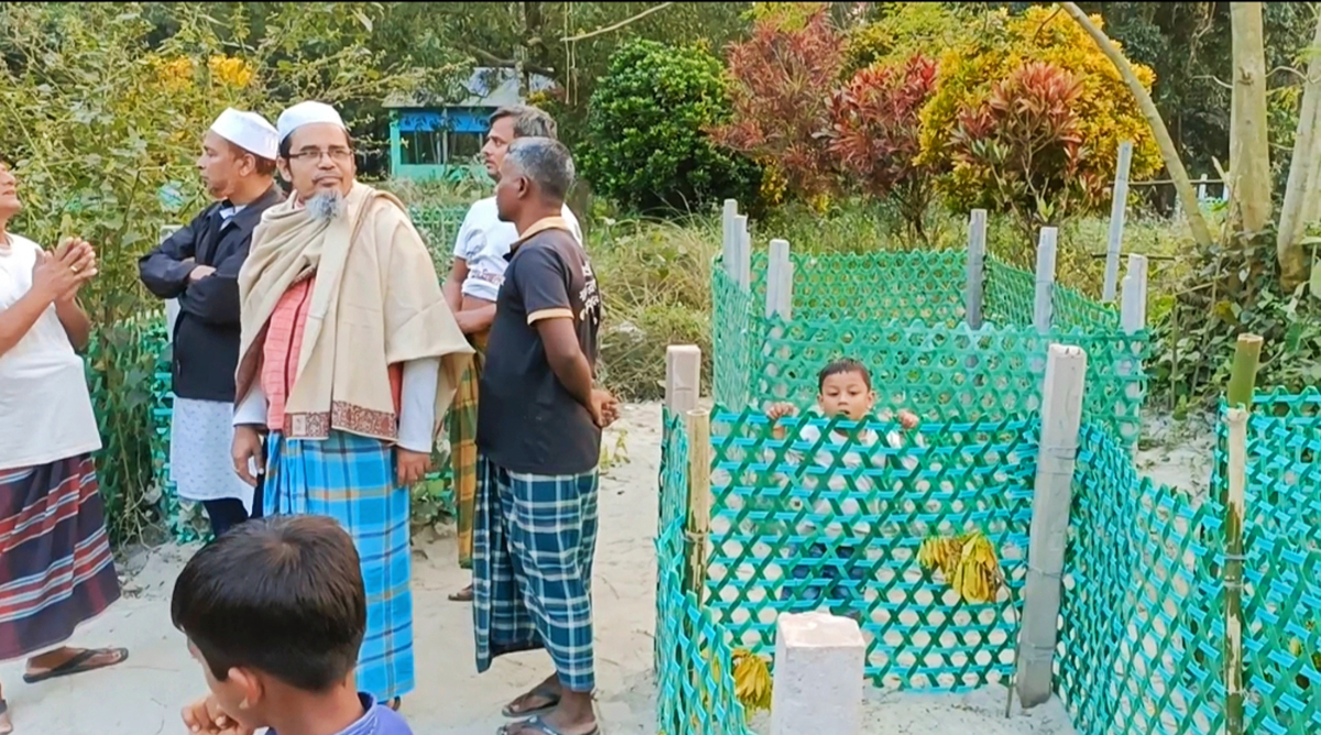 ঘিওরে কবরস্থান থেকে ৪ টি লাশ চুরি। এলাকায় আতঙ্ক