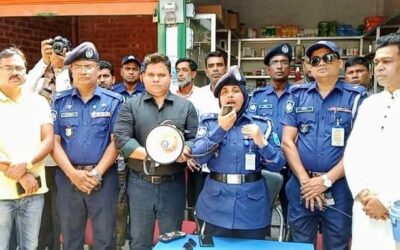 ঈদ যাত্রা নির্বিঘ্নে করতে ঢাকা-আরিচা সহাসড়কে বিভিন্ন স্থানে পুলিশ সুপারের পথ সভা 