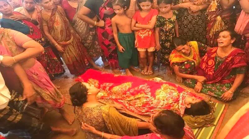 মানিকগঞ্জে সাপের কামড়ে গৃহবধূর মৃত্যু