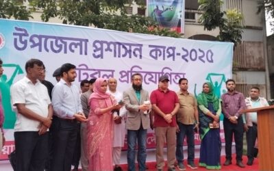 দৌলতপুরে ‘উপজেলা প্রশাসন কাপ’ ফুটবল টুর্নামেন্টের উদ্বোধন করলেন জেলা প্রশাসক